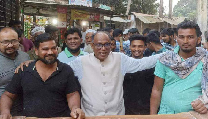 আইয়ুব আলী বেপারীর গণসংযোগ