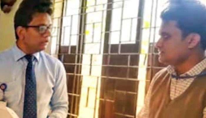 শাহরাস্তিতে নকল সরবরাহের দায়ে শিক্ষক মিশুদে জেলে