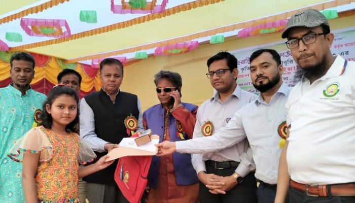শাহরাস্তিতে মেধাবৃত্তি ও সংবর্ধনা পেল ২শ’ ২৩ জন