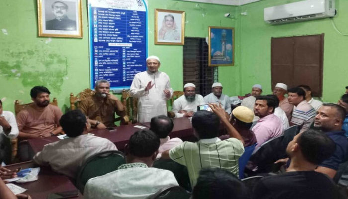 হাজীগঞ্জে শুক্রবারের মধ্যে মেলা বন্ধ না হলে শনিবার মানববন্ধন ও রবিবার সড়ক অবরোধ