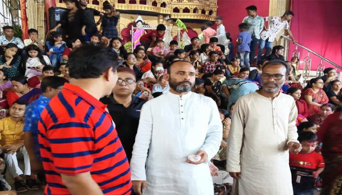 চাঁদপুরে সনাতন ধর্মাবলম্বীদের সাথে চেয়ারম্যান প্রার্থী সুমনের শুভেচ্ছা বিনিময়