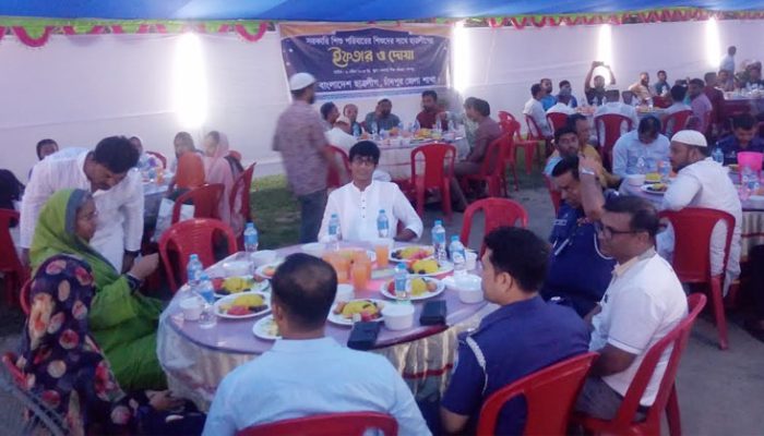 চাঁদপুর শিশু পরিবারে এতিম শিশুদের সঙ্গে ইফতার করলেন সমাজকল্যান মন্ত্রী
