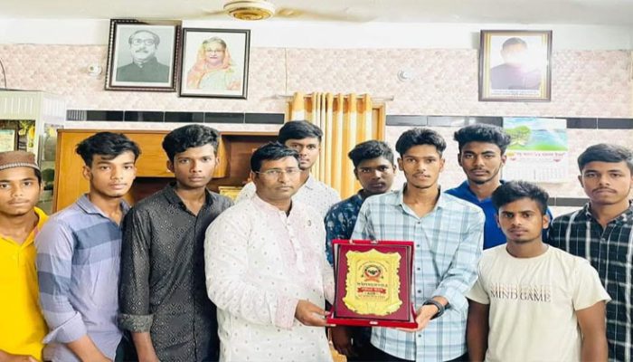সামাজিক উন্নয়নে বিশেষ অবদান রাখায় সম্মাননা পেল ‘শিশু কিশোর সমাজ সেবা সংগঠন’