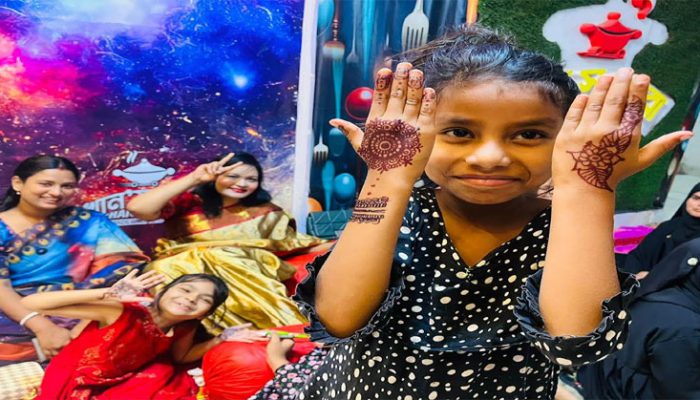 হয়ে গেল বিজয়ীর মেহেদি উৎসব