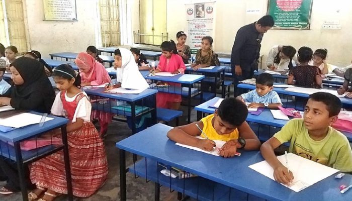 রামপুরে আলোর দিশারী ফাউন্ডেশনের চিত্রাঙ্কন প্রতিযোগিতা ও পুরষ্কার বিতরণ সম্পন্ন