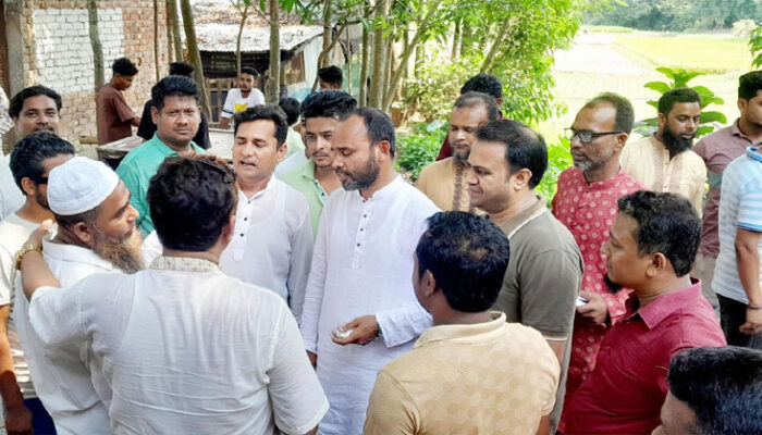 আশিকাটি ইউনিয়নে ঘোড়া মার্কার সমর্থনে অ্যাড. হুমায়ুন কবির সুমনের ব্যাপক গণসংযোগ