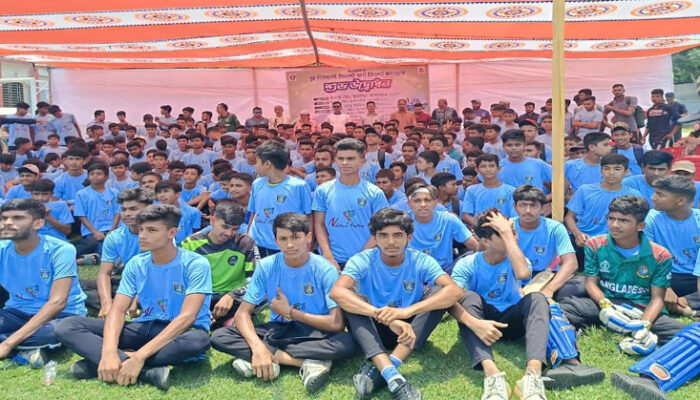 শাহরাস্তি ক্রিকেট একাডেমীর আয়োজনে ট্যালেন্ট হান্টের পর্দা উঠলো আজ