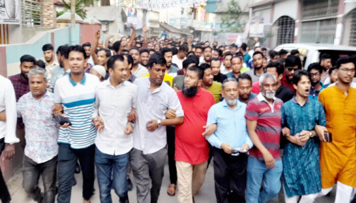 ঘোড়া মার্কার সমর্থনে চাঁদপুরে বিশাল মিছিল ও গণসংযোগ