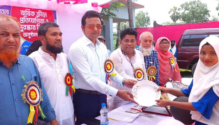 পড়ালেখার পাশাপাশি আদর্শ নাগরিক হতে হবে : চাঁদপুর সদর ইউএনও