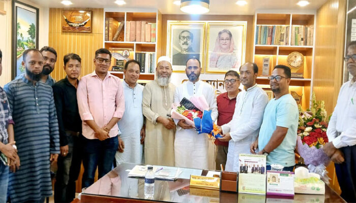 মানব কল্যানে যতগুলো মাধ্যম আছে তার মধ্যে অন্যতম হলো সাংবাদিকতা : সুমন