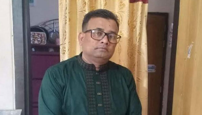 ফরিদগঞ্জে কথিত সাংবাদিক কামরুলের বিরুদ্ধে চাঁদাবাজির অভিযোগ
