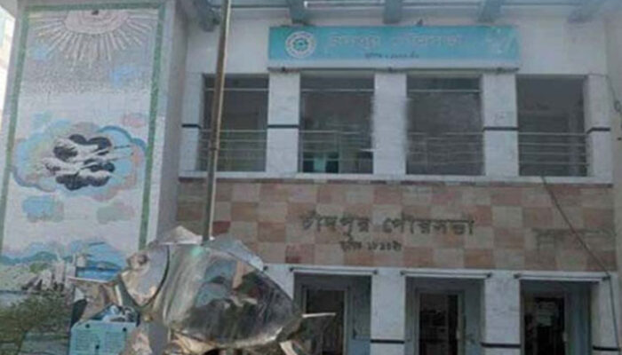 টিপুর বাণিজ্যে নির্বাচিত চাঁদপুর পৌরসভার কাউন্সিলররা আত্মগোপনে
