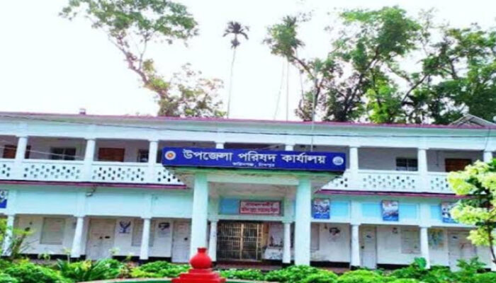 মুক্তিযোদ্ধা বাদশা পাঠান পরিবারের অত্যাচারে বাড়ি ছাড়া ইউপি সদস্য