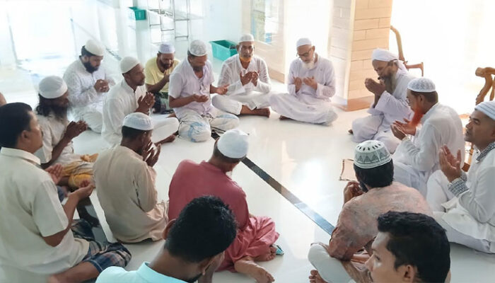 চাঁদপুর পৌর বিএনপি’র সভাপতি আক্তার মাঝির সুস্থতা কামনায়
