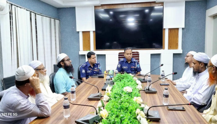 চাঁদপুরে স্থিতিশীলতা ফিরিয়ে আনতে আপনাদের সার্বিক সহযোগিতা চাই : এসপি আব্দুর রকিব