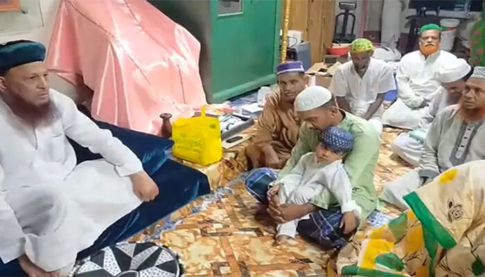 কচুয়ায় দুই শিশু সন্তানকে নিয়ে মুসলিম হলেন স্বামী-স্ত্রী