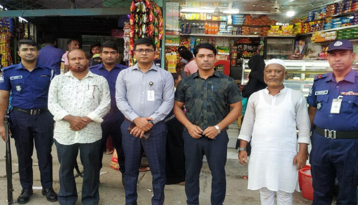 চাঁদপুরে টাস্কফোর্সের বিশেষ অভিযানে ৮ প্রতিষ্ঠানকে অর্থদন্ড