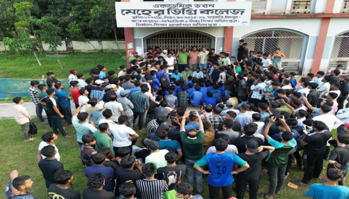 শাহরাস্তিতে সাংগঠনিক সফরে কেন্দ্রীয় ছাত্রদল সভাপতি রকিবুল ইসলাম রাকিব
