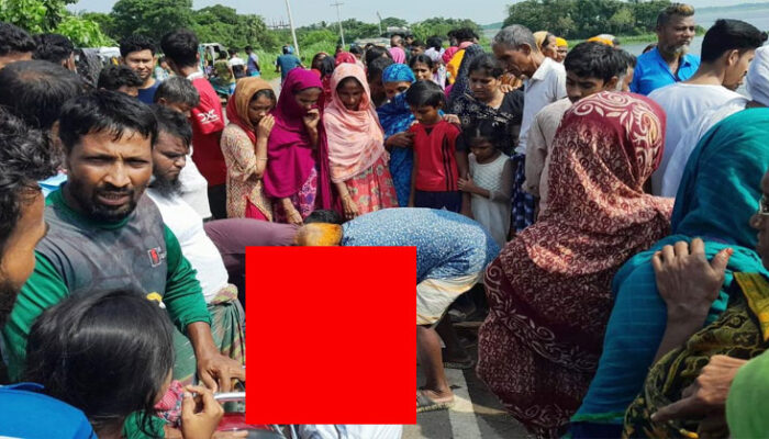 নদীর পাড়ে পড়ে ছিল গৃহবধূর দগ্ধ লাশ, স্বামী আটক  