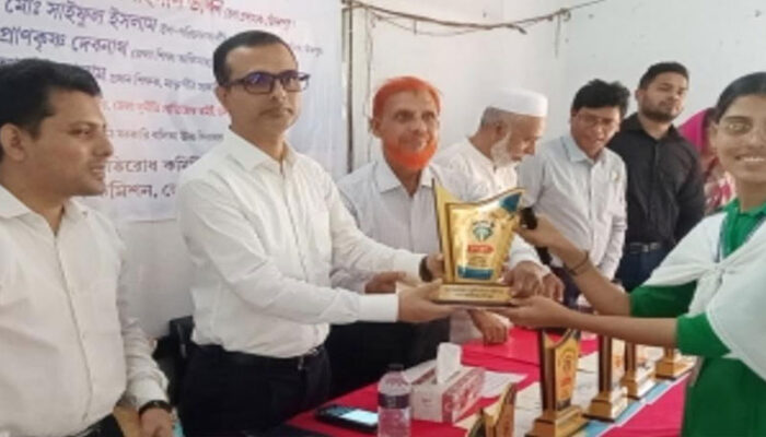 চাঁদপুরে দুর্নীতি বিরোধী বিতর্ক ও রচনা প্রতিযোগিতা