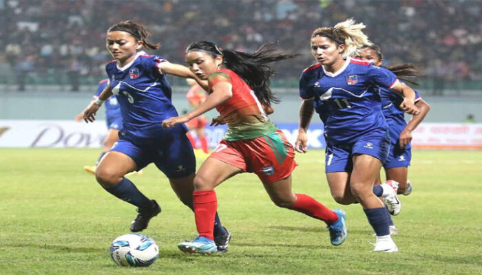 নারী সাফ চ্যাম্পিয়নশিপ : টানা দ্বিতীয়বার চ্যাম্পিয়ন বাংলাদেশের মেয়েরা