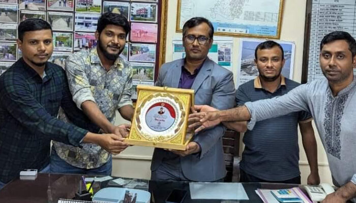 চাঁদপুর সদর উপজেলা প্রকল্প বাস্তবায়ন অফিসারের বিদায় সংবর্ধনা 