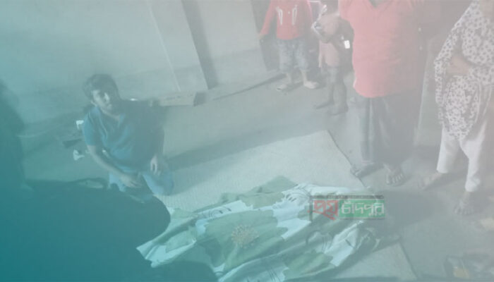 হাজীগঞ্জে স্কুলের বেতনের চাপে অষ্টম শ্রেণির ছাত্রী জান্নাতুলের আ’ত্ম’হ’ন’ন