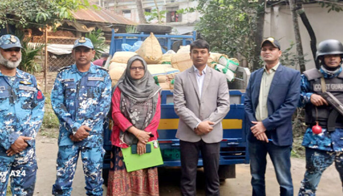চাঁদপুরের বাবুরহাটে ৫৫ মণ নিষিদ্ধ পলিথিন জব্দ