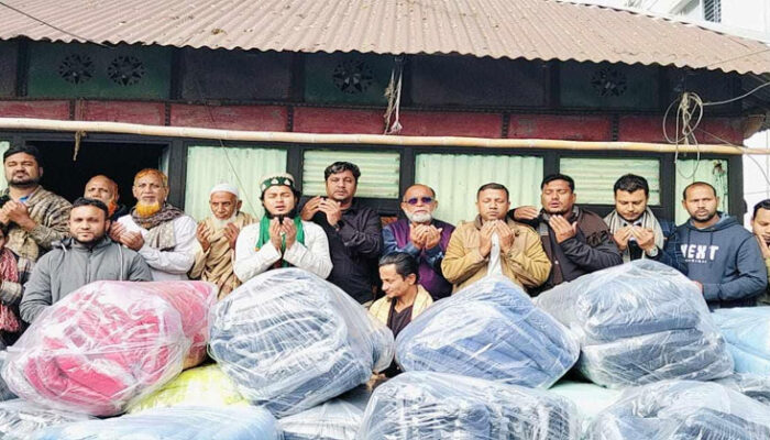 মতলব উত্তরে মানবিক ফাউন্ডেশনের ৩শ পরিবারের মাঝে কম্বল বিতরন
