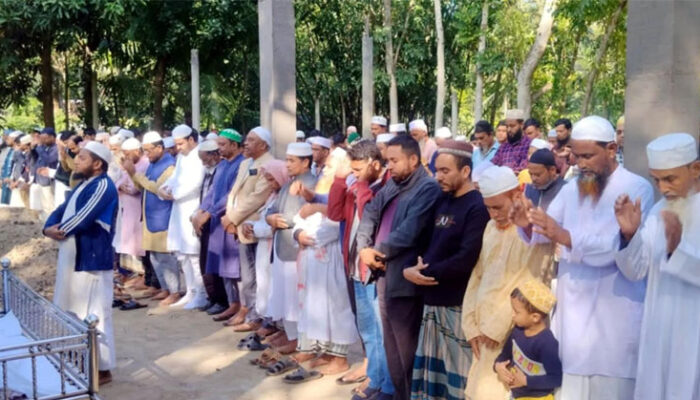মতলব উত্তরে ব্যবসায়ী সেলিম রেজা’র পিতার ইন্তেকাল, দাফন সম্পন্ন