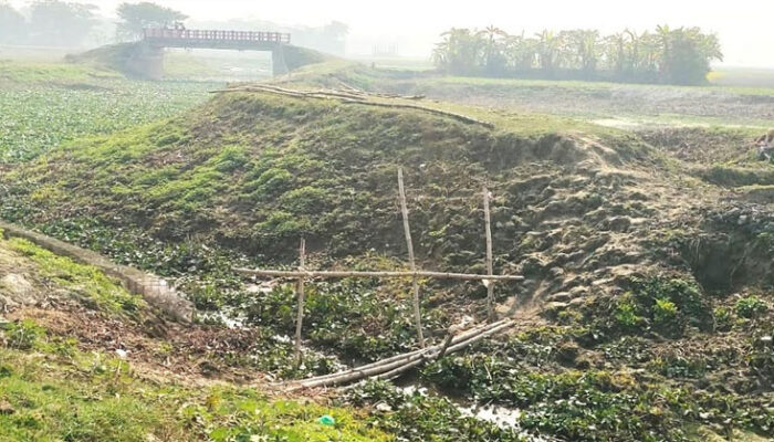 কচুয়ায় একটি ব্রীজে বদলে দিতে পাড়ে হাজারো মানুষের দুঃখ-কষ্ট