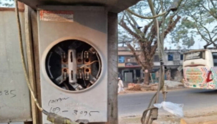 চোরের বিকাশে টাকা পাঠিয়ে মিলছে চুরি যাওয়া বৈদ্যুতিক মিটার