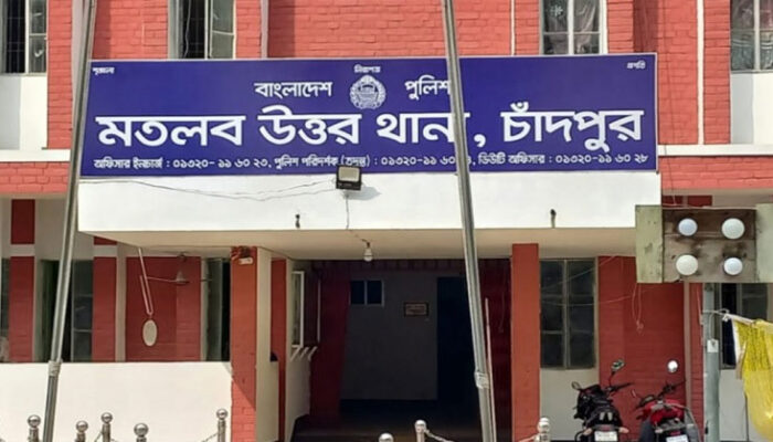 মতলবে মাদক ও অনৈতিক কাজের প্রতিবাদ করায় ২যুবকে কু পি য়ে জ খ ম