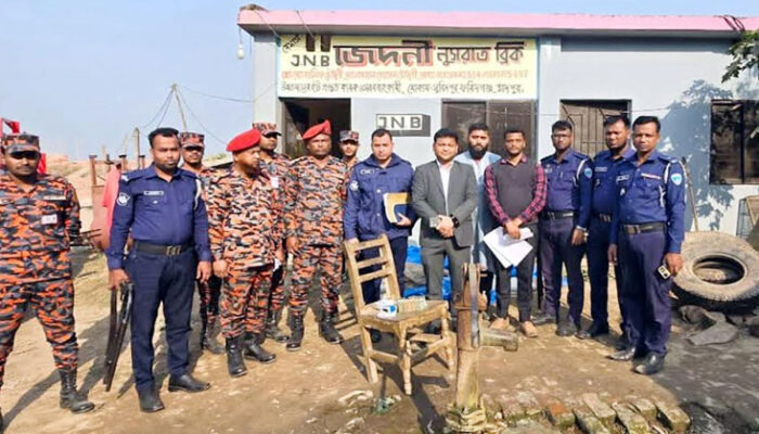 ফরিদগঞ্জে অবৈধ ইটভাটায় জরিমানা