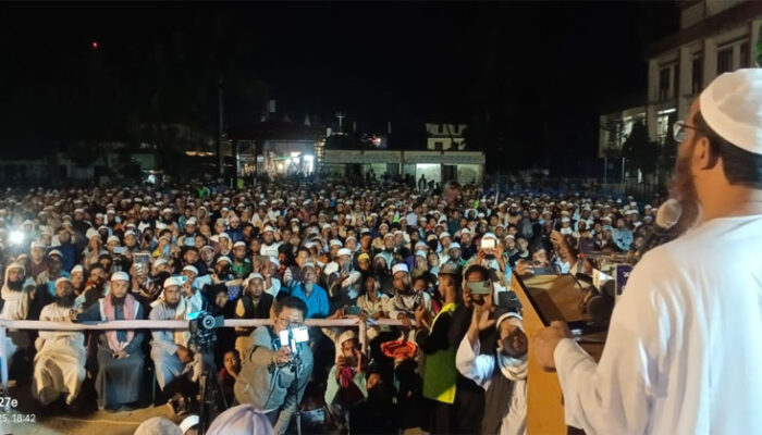 দেশের মানুষ আর কোনো আয়না ঘর দেখতে চায় না : মুফতি সৈয়দ মুহাম্মদ ফয়জুল করীম
