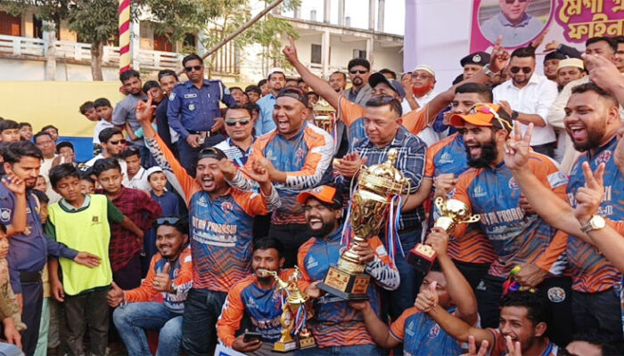 মাদকের থাবা থেকে বাঁচতে হলে খেলাধূলার আয়োজন করতে হবে : খালেদ মাহমুদ সুজন