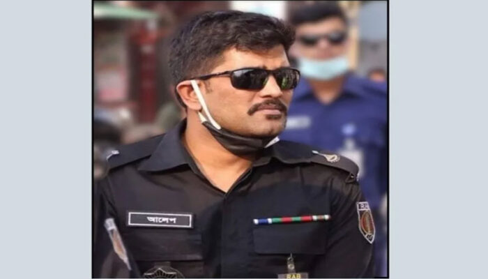 রোজা ভাঙিয়ে কয়েদির স্ত্রীকে ধ র্ষ ণে র অভিযোগ র‌্যাবের কর্মকর্তার বিরুদ্ধে