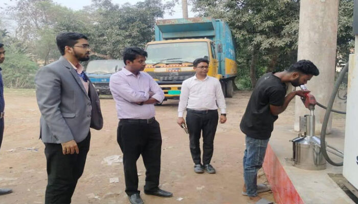 শাহরাস্তিতে ১টি পেট্রোল পাম্প ও ২টি অয়েল মিলসকে ৭০ হাজার টাকা জরিমানা