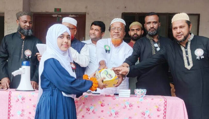এম এম নুরুল হক উচ্চ বিদ্যালয়ে মহান আন্তর্জাতিক মাতৃভাষা দিবস উদযাপন