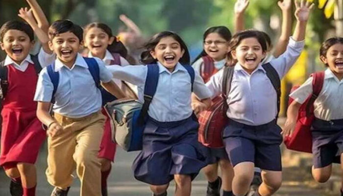 ৪০ থেকে ৭০ দিনের ছুটিতে যাচ্ছে শিক্ষাপ্রতিষ্ঠান