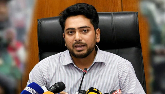 নিজের ব্যাংকে কত টাকা আছে জানালেন নাহিদ