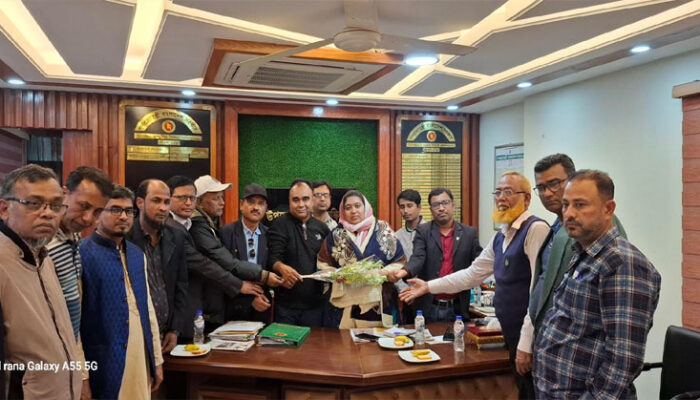 শাহরাস্তির প্রেসক্লাব নেতৃবৃন্দের সাথে নবাগত ইউএনও’র মতবিনিময়