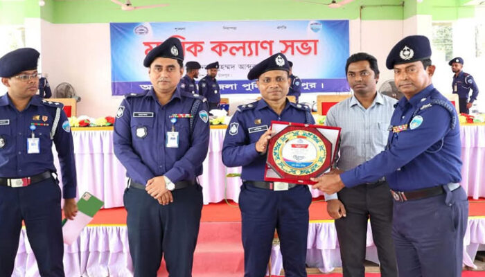 চাঁদপুরের শ্রেষ্ঠ ওসি মতলব উত্তরের রবিউল হক