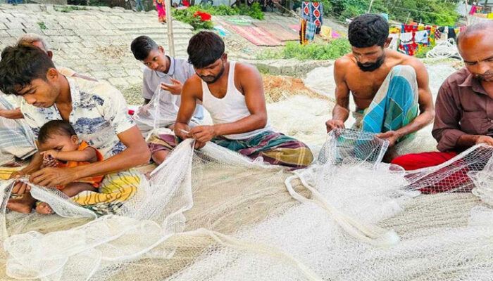 নিষেধাজ্ঞায় আমরা কী শুধু চাল খাইয়া থাকমু
