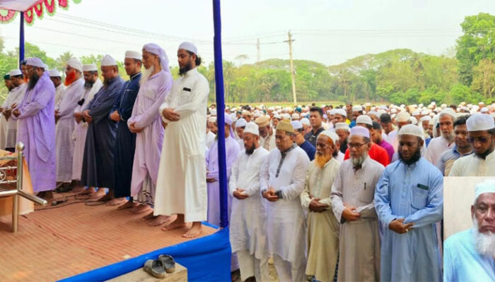 শাহতলীর পীর সাহেব মাওলানা আবুল বাশারের দাফন সম্পন্ন