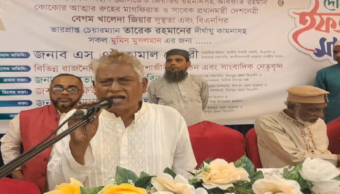 চাঁদপুরে কেন্দ্রীয় বিএনপি নেতা আজম খানের উদ্যোগে ইফতার ও  দোয়া মাহফিল