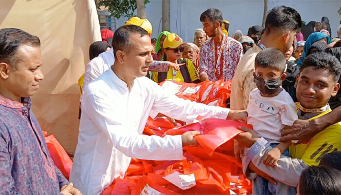 ৪শ’ সুবিধাবঞ্চিত শিশু পেলো নবজাগরণ গোল্ডেনের ঈদ উপহার বিতরণ