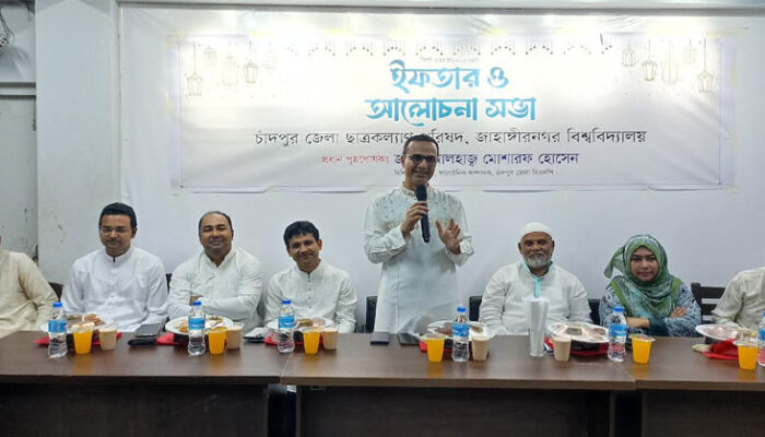 মেধাবী গরীব ছেলে মেয়েদেরকে বিশ্ববিদ্যালয়ে ভর্তিতে সহযোগিতা করতে হবে : ডিসি