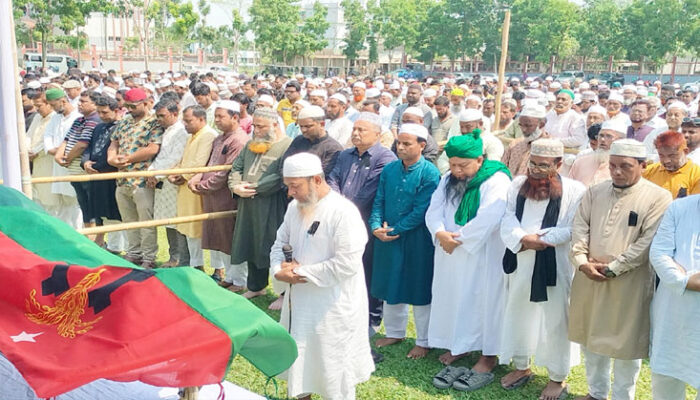 বিএনপি সভাপতি বীর মুক্তিযোদ্ধা ফজলুল হক সরকার হান্নানের রাষ্ট্রীয় মর্যাদায় দাফন