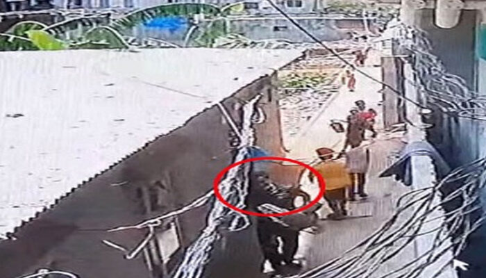 শাহরাস্তিতে ছিঁচকে চোরের উপদ্রব, ৩ দোকানে চুরি